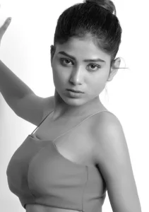 Aleesa Bella
