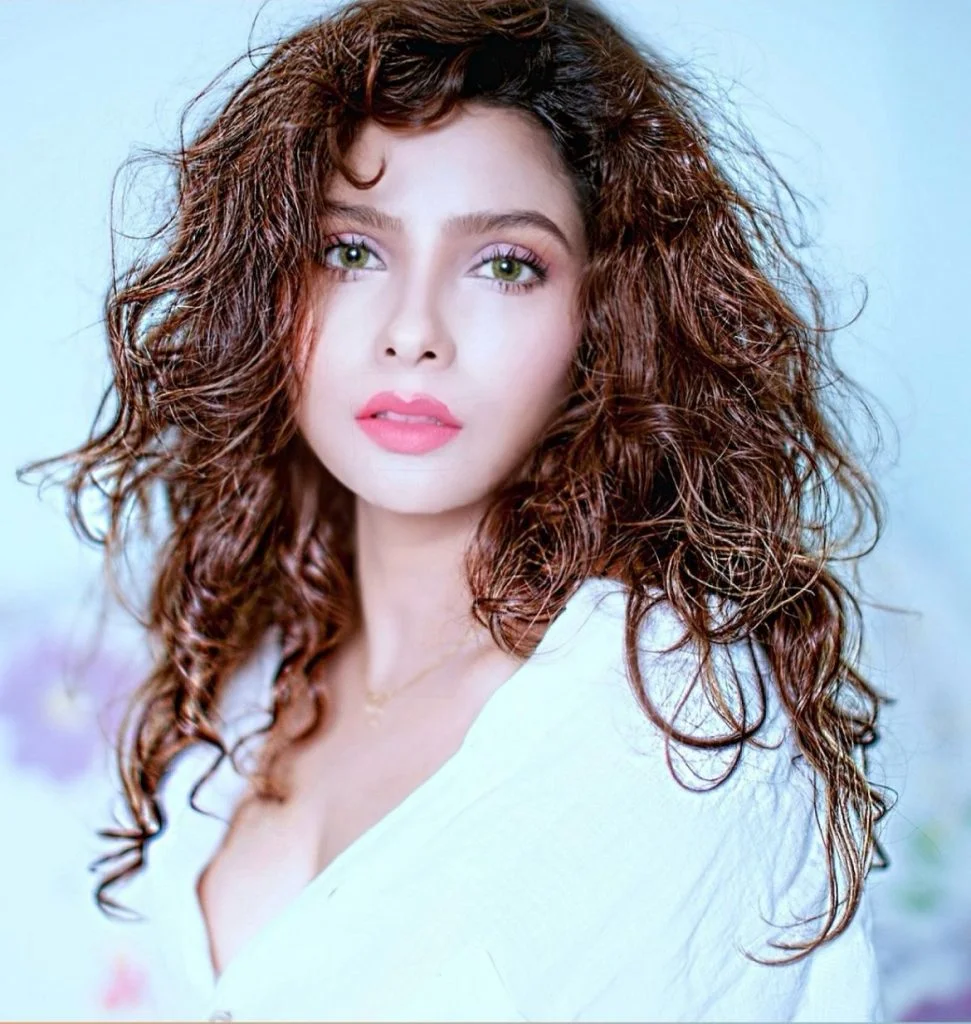 Divyanshi Dey
