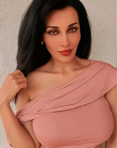 Flora Saini